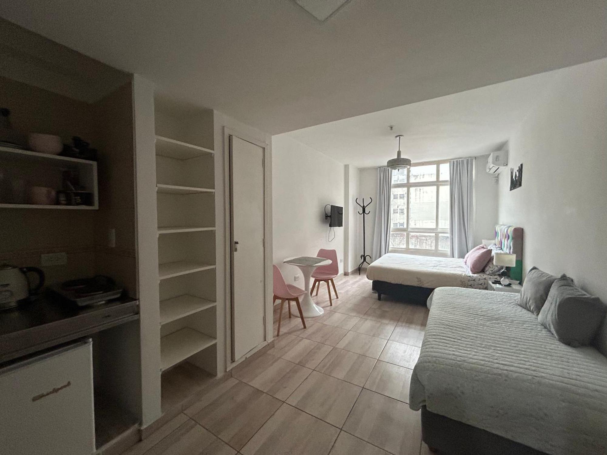 Clover Apartment *